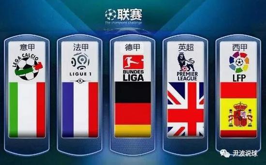 透过她坚定